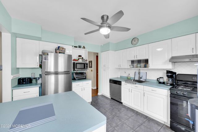 536 Skylark Drive, Toms River, NJ 08755