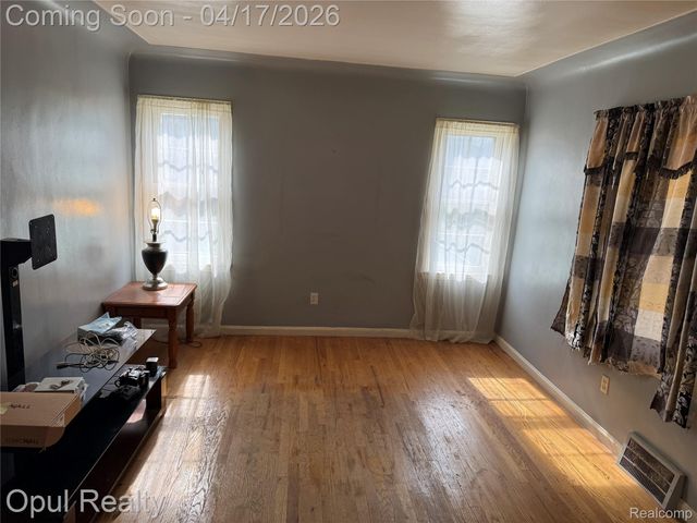 23382 Ann Arbor Trail, Dearborn Heights, MI 48127