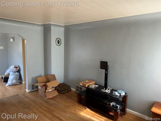 23382 Ann Arbor Trail, Dearborn Heights, MI 48127