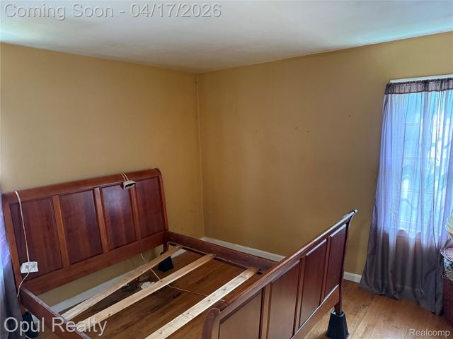 23382 Ann Arbor Trail, Dearborn Heights, MI 48127