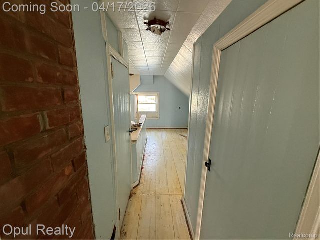 23382 Ann Arbor Trail, Dearborn Heights, MI 48127