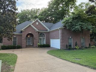 5113 Ravens Gln, Nashville, TN 37211