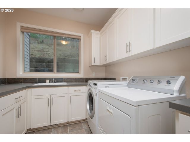 4647 Se HONORS Dr, Gresham, OR 97080