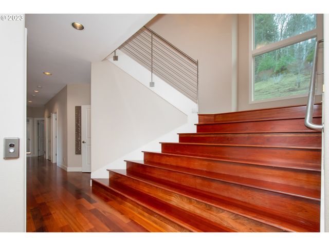 4647 Se HONORS Dr, Gresham, OR 97080