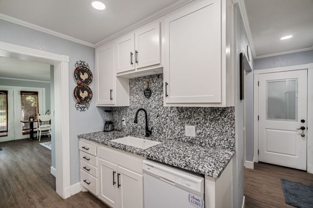 1903 White Street, Clifton, TX 76634