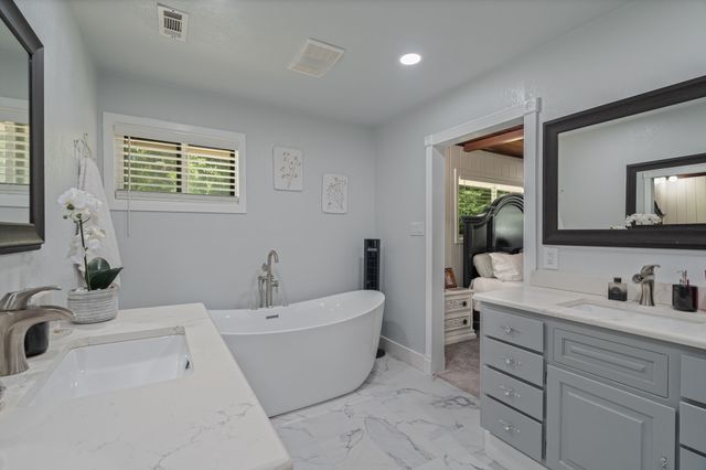 1903 White Street, Clifton, TX 76634