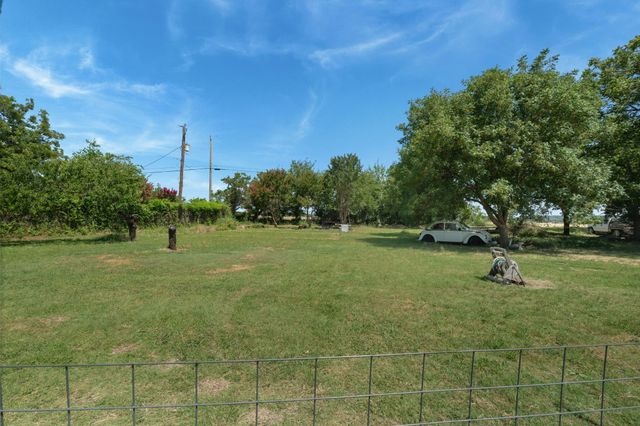 1903 White Street, Clifton, TX 76634