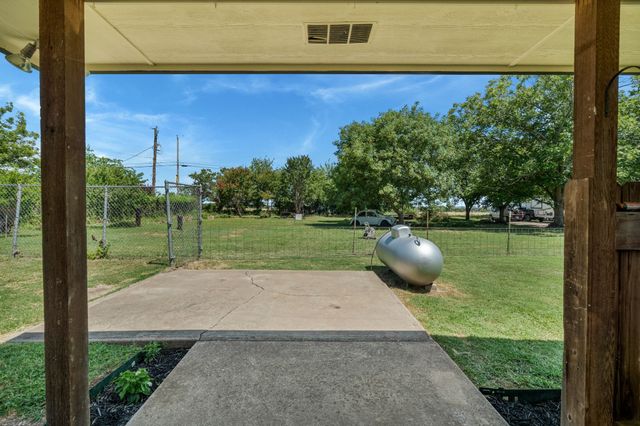 1903 White Street, Clifton, TX 76634
