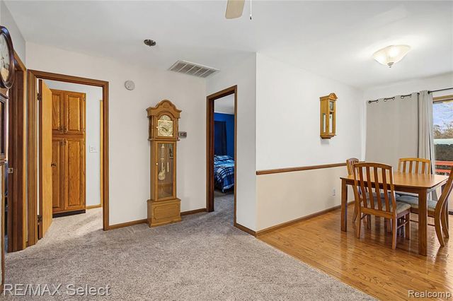 2492 W Maple Avenue, Flint, MI 48507