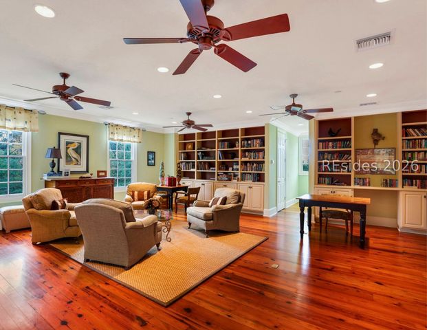 245 Bull Point Dr, Seabrook, SC 29940