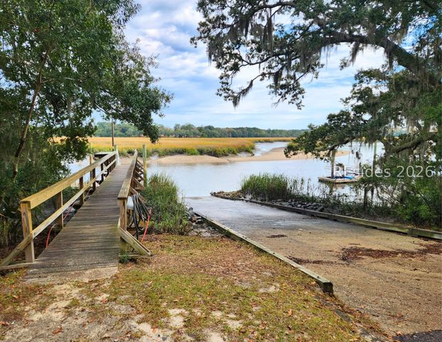 245 Bull Point Dr, Seabrook, SC 29940