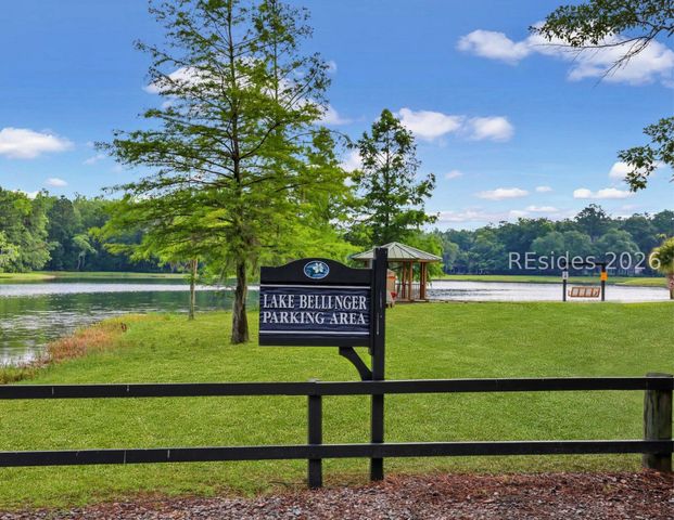 245 Bull Point Dr, Seabrook, SC 29940