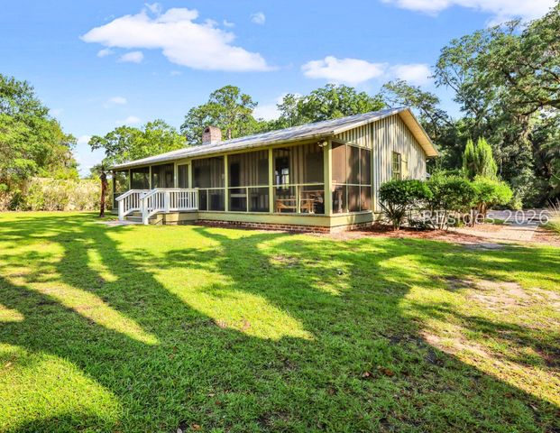 245 Bull Point Dr, Seabrook, SC 29940