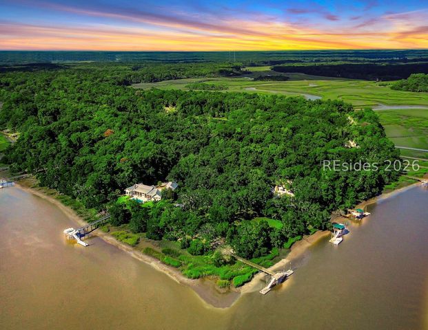 245 Bull Point Dr, Seabrook, SC 29940