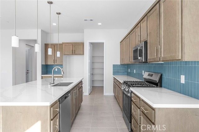 6318 Rainy Pass, Hesperia, CA 92345