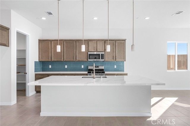 6318 Rainy Pass, Hesperia, CA 92345