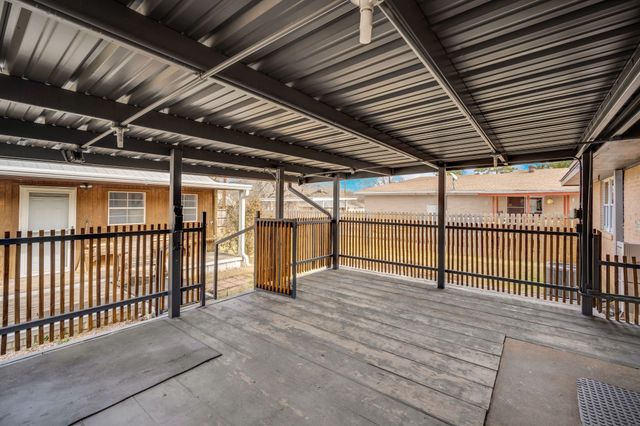 203 W Avenue K, Midlothian, TX 76065