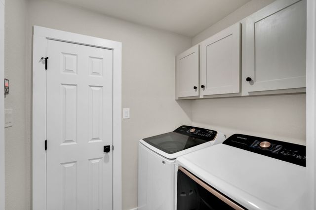 203 W Avenue K, Midlothian, TX 76065