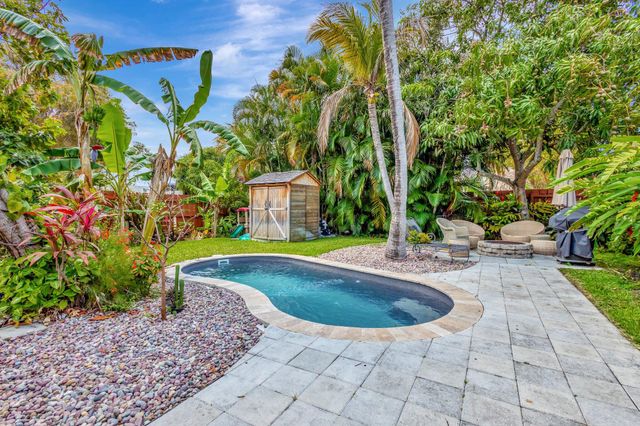 227 NE 12th Street 1, Delray Beach, FL 33444