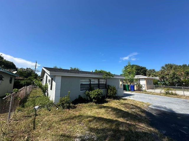 3021 NW 7th Court, Fort Lauderdale, FL 33311