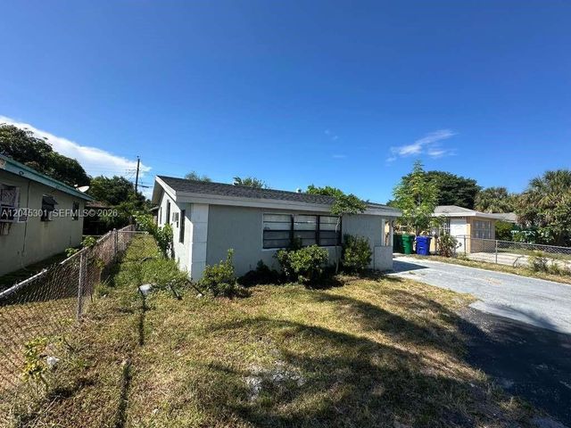 3021 NW 7th Court, Fort Lauderdale, FL 33311