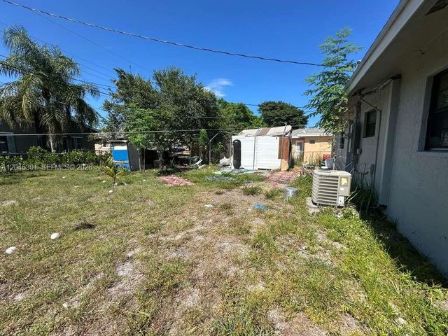 3021 NW 7th Court, Fort Lauderdale, FL 33311