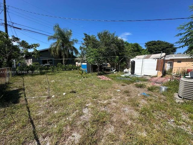 3021 NW 7th Court, Fort Lauderdale, FL 33311