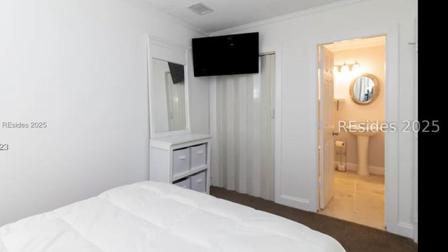 40 Folly Field Rd Apt B109, Hilton Head Island, SC 29928