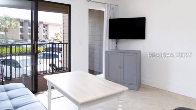 40 Folly Field Rd Apt B109, Hilton Head Island, SC 29928