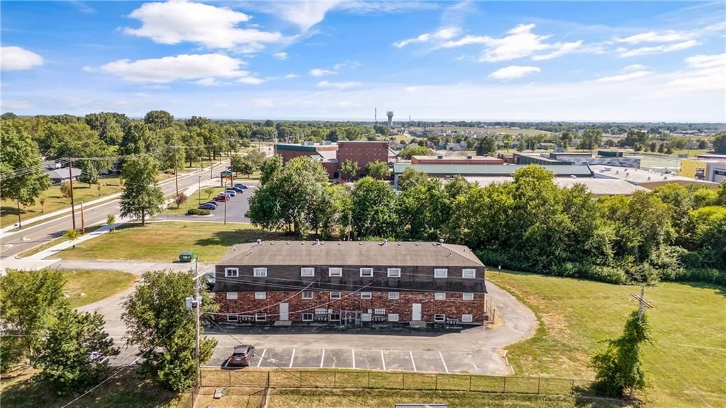 2312 N 155th Street, Basehor, KS 66007