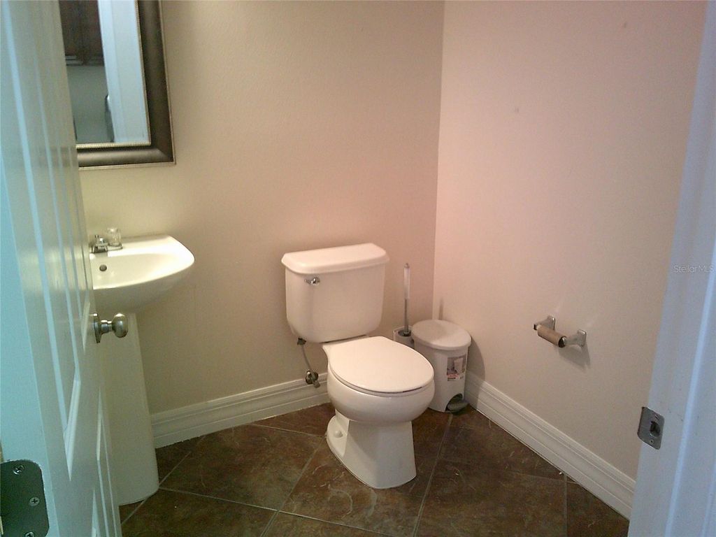 Image 15 of property listing at 3026 ANQUILLA AVENUE, Clermont, FL 34711