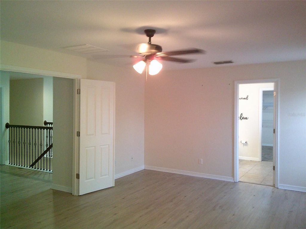 Image 20 of property listing at 3026 ANQUILLA AVENUE, Clermont, FL 34711