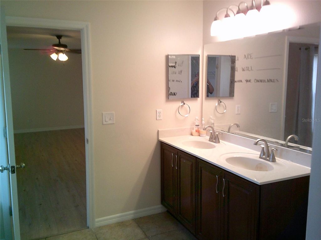 Image 22 of property listing at 3026 ANQUILLA AVENUE, Clermont, FL 34711