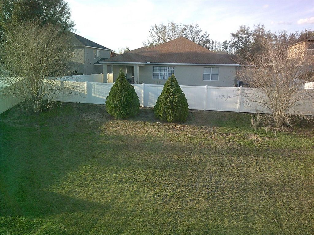 Image 31 of property listing at 3026 ANQUILLA AVENUE, Clermont, FL 34711