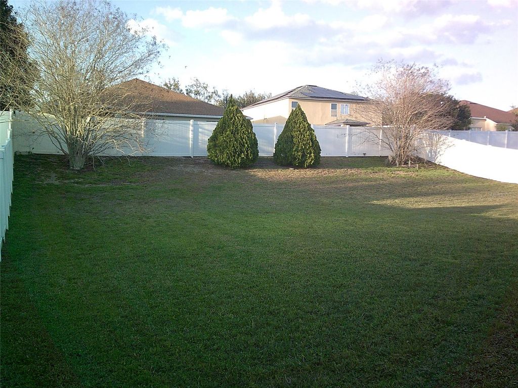 Image 34 of property listing at 3026 ANQUILLA AVENUE, Clermont, FL 34711