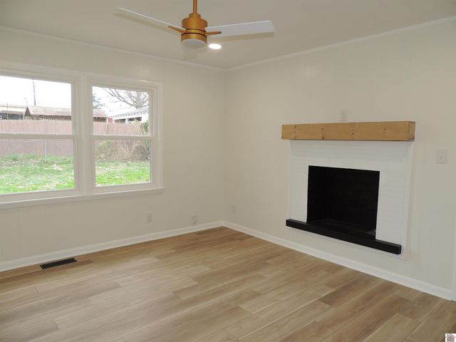 604 Hillside, Mayfield, KY 42066