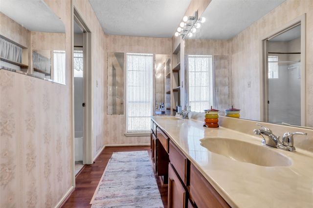 12326 Campos Drive, Houston, TX 77065
