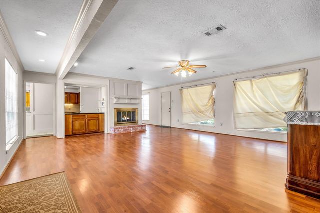 12326 Campos Drive, Houston, TX 77065