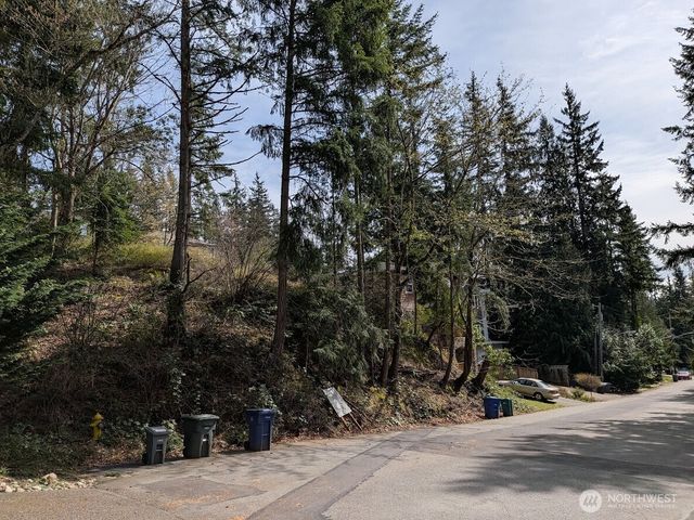 1324 211th Avenue NE, Sammamish, WA 98074