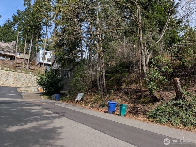 1324 211th Avenue NE, Sammamish, WA 98074