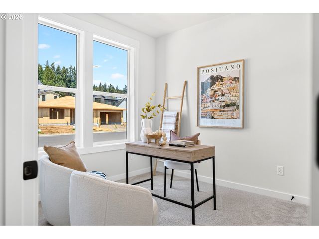 508 W 19TH St, La Center, WA 98629