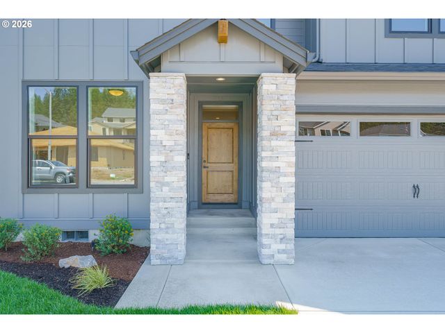 508 W 19TH St, La Center, WA 98629