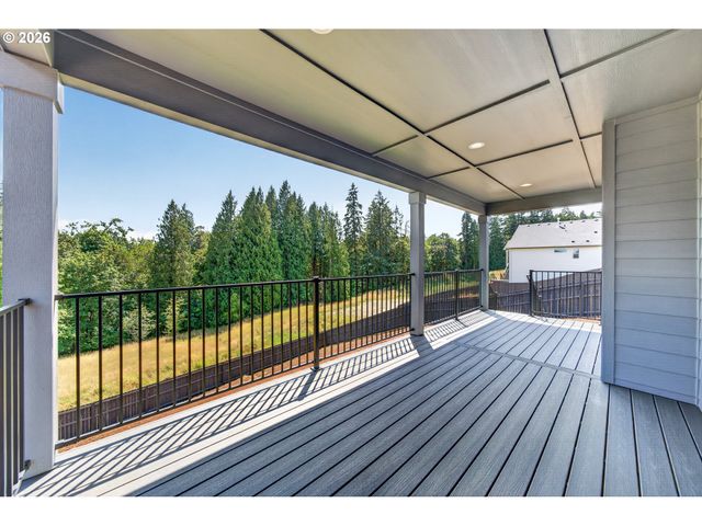 508 W 19TH St, La Center, WA 98629
