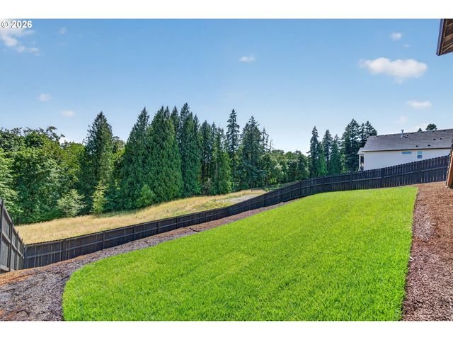508 W 19TH St, La Center, WA 98629