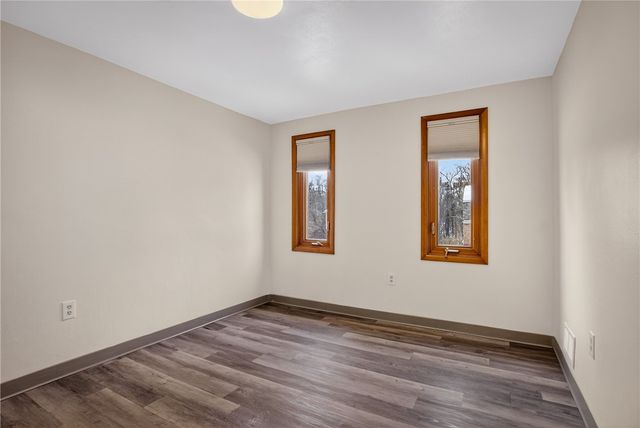 216 Manor Dr, Pleasant Hills, PA 15236