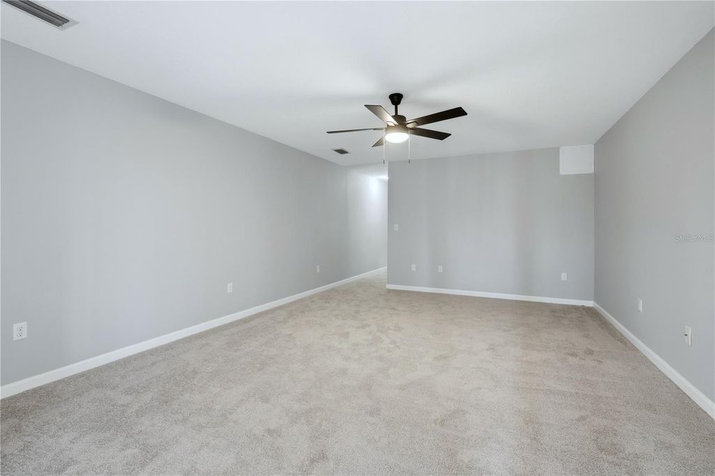 Image 12 of property listing at Address unavailable.