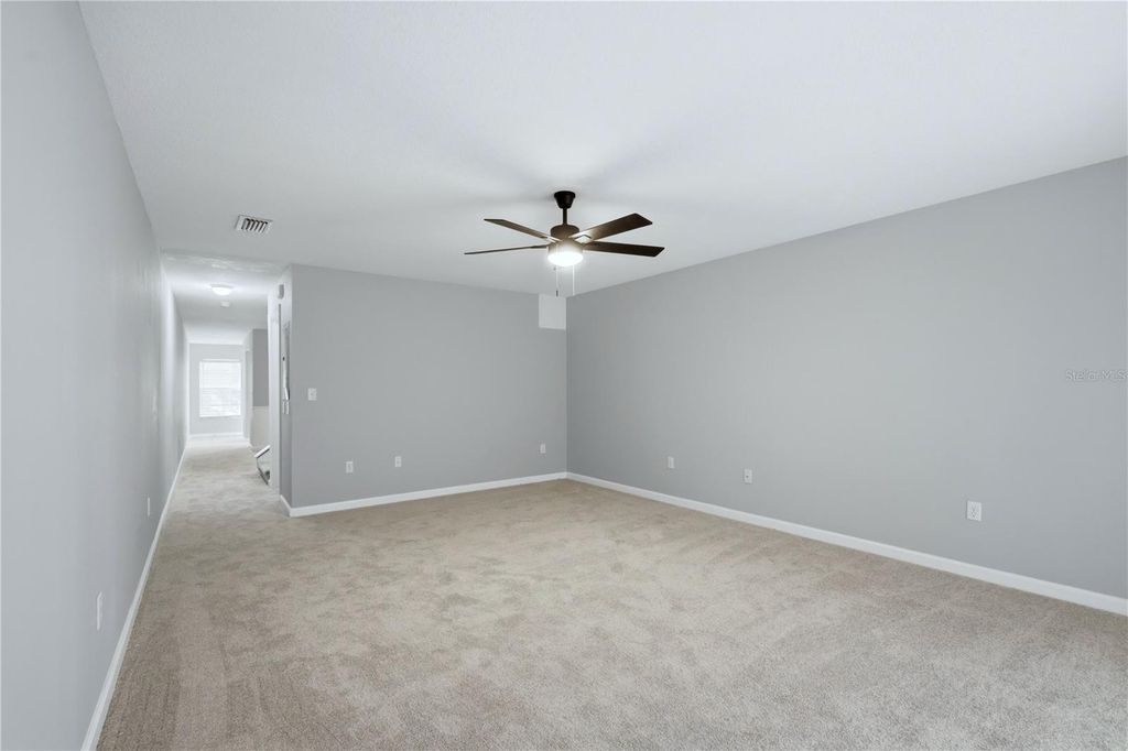 Image 10 of property listing at Address unavailable.