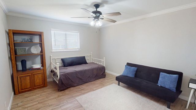 109 Carroll Drive, Athens, TX 75752