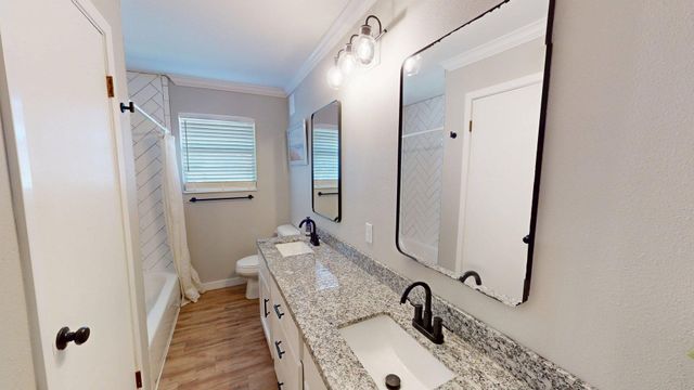 109 Carroll Drive, Athens, TX 75752