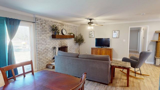 109 Carroll Drive, Athens, TX 75752